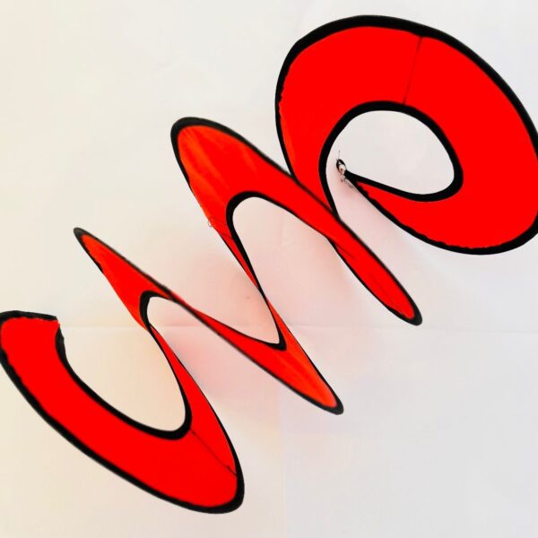 גלגלון קטן אדום (1) Cropped